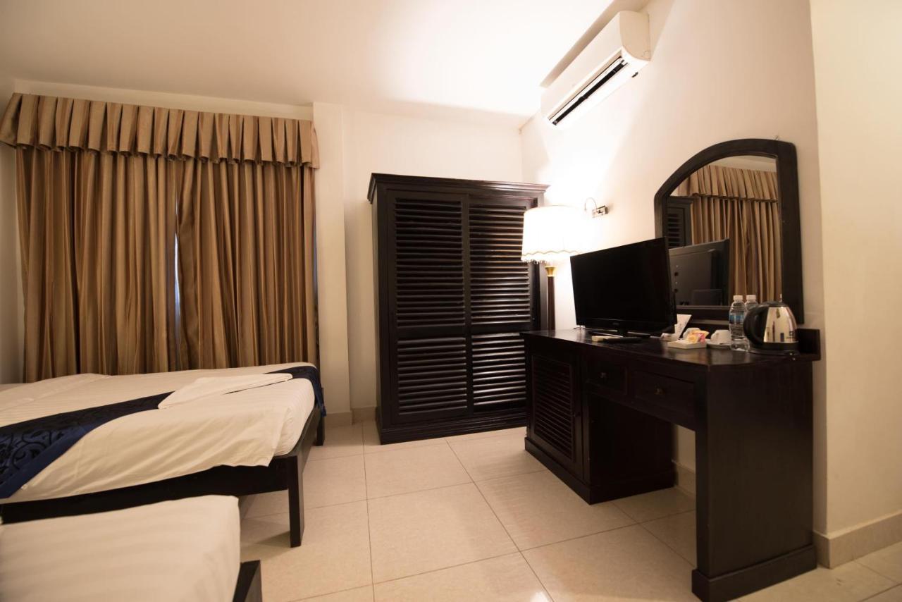 Homesyn Hotel Phnom Penh Exterior foto