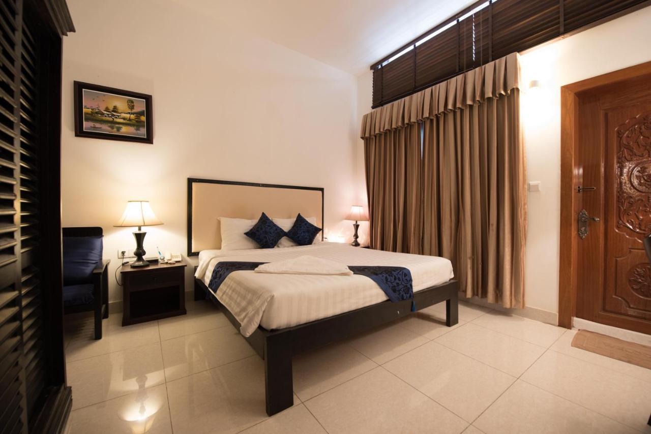 Homesyn Hotel Phnom Penh Exterior foto