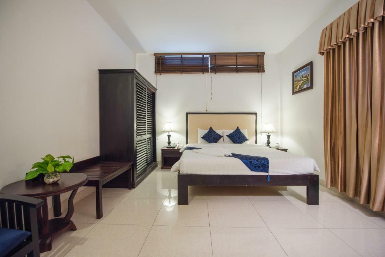 Homesyn Hotel Phnom Penh Exterior foto